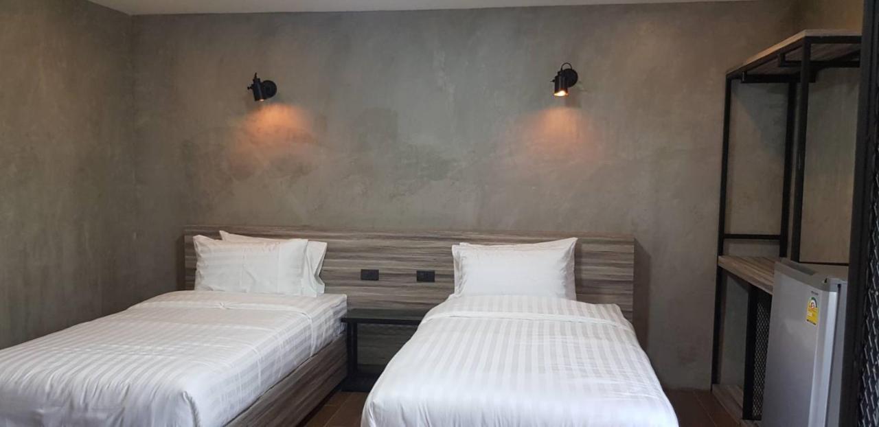 Rabbit Hotel Phimai Exterior foto