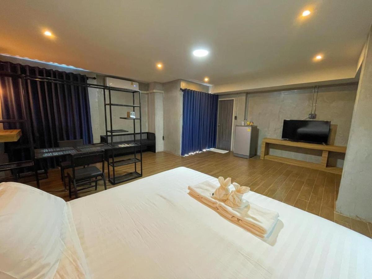 Rabbit Hotel Phimai Exterior foto